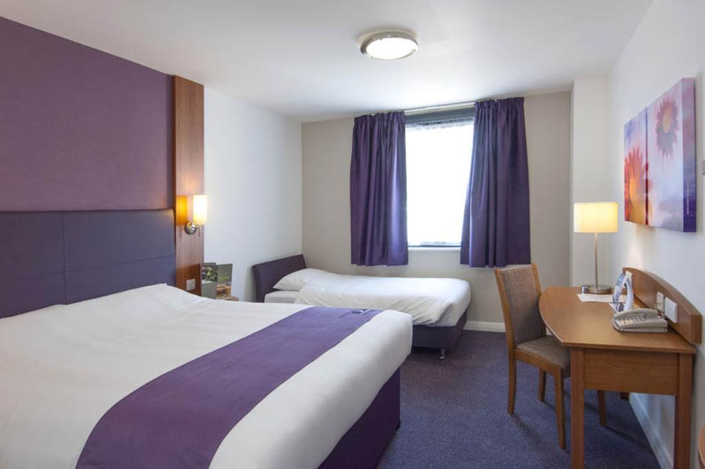 Premier Inn Edinburgh Airport - Newbridge Newbridge  Bilik gambar