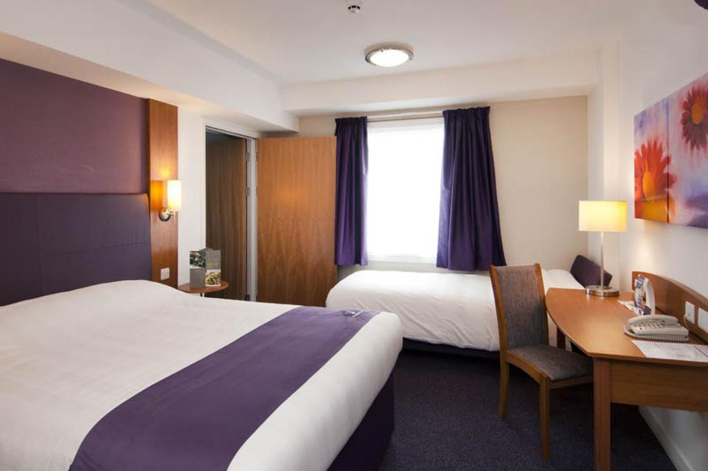Premier Inn Edinburgh Airport - Newbridge Newbridge  Bilik gambar